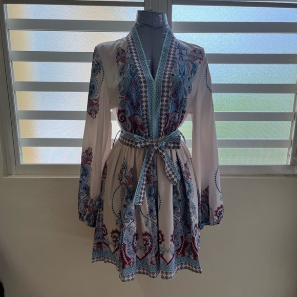 Boutique Dress - Picture 1 of 7